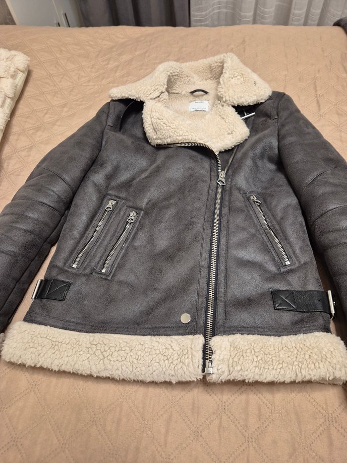 Veste fusses fourrure Bershka - photo numéro 2