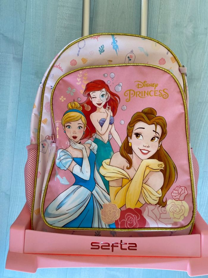 Cartable à roulettes princesses Disney - photo numéro 2