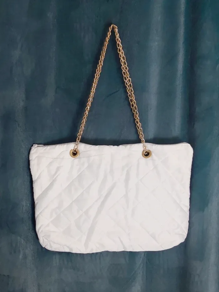 Sac épaule / bandoulière matelassé blanc imperméable chaîne doré 80-90 chic - 40×27cm - photo numéro 2