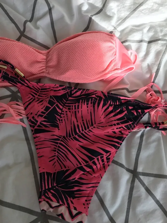 Maillot 2 pièces bandeau rose - photo numéro 3