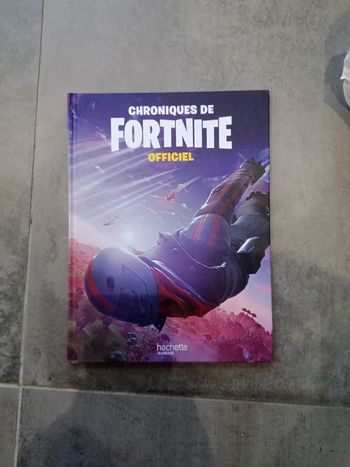 Livre - Chroniques de Fortnite Officiel