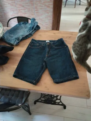 Bermuda en jean brut