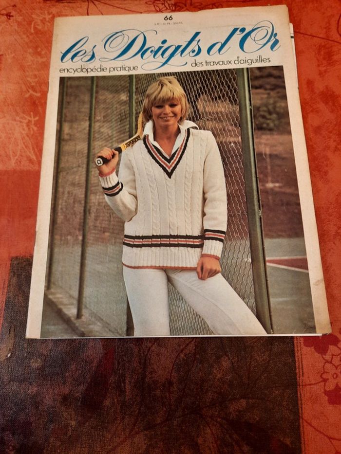 Patron de couture (les doigts d'or) et tricot