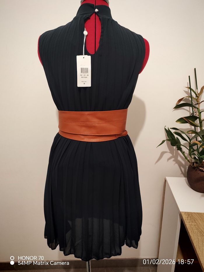 Robe plissée en soie - photo numéro 3