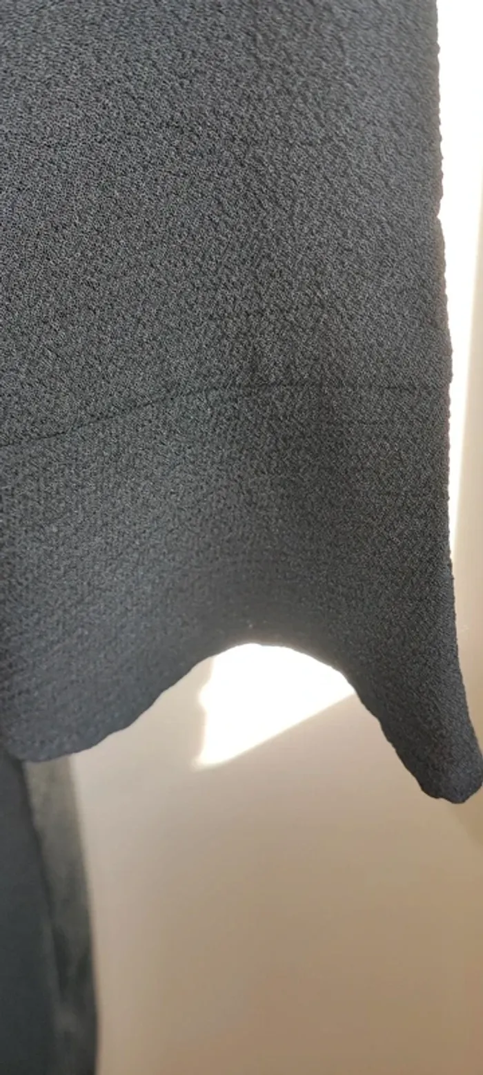 Petite robe noire taille 36/38 - photo numéro 4