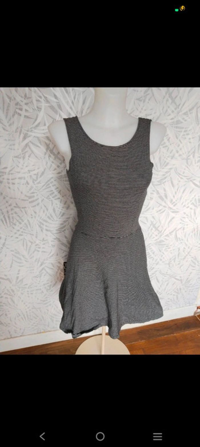 Boite mystère comprenant 30 vêtements femme taille XS/S 34/36 - photo numéro 6