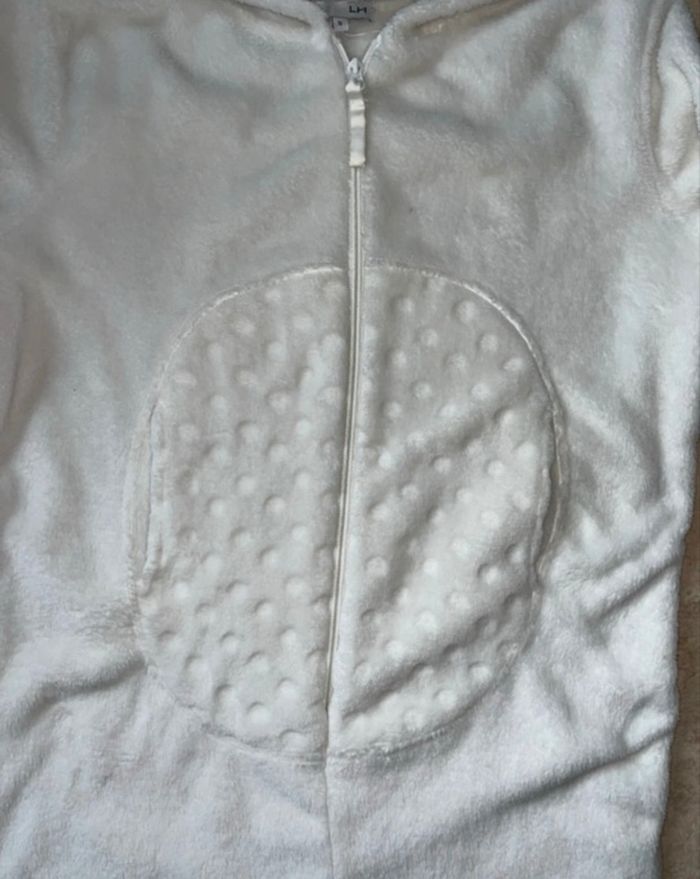 Combinaison pilou pilou ours blanc taille S de chez La Halle en très bon état - photo numéro 3