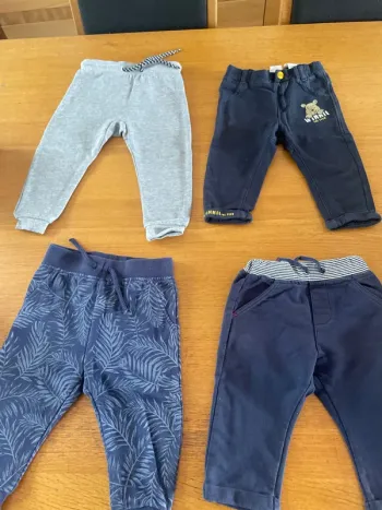 Lot 4 pantalons coton 12 mois