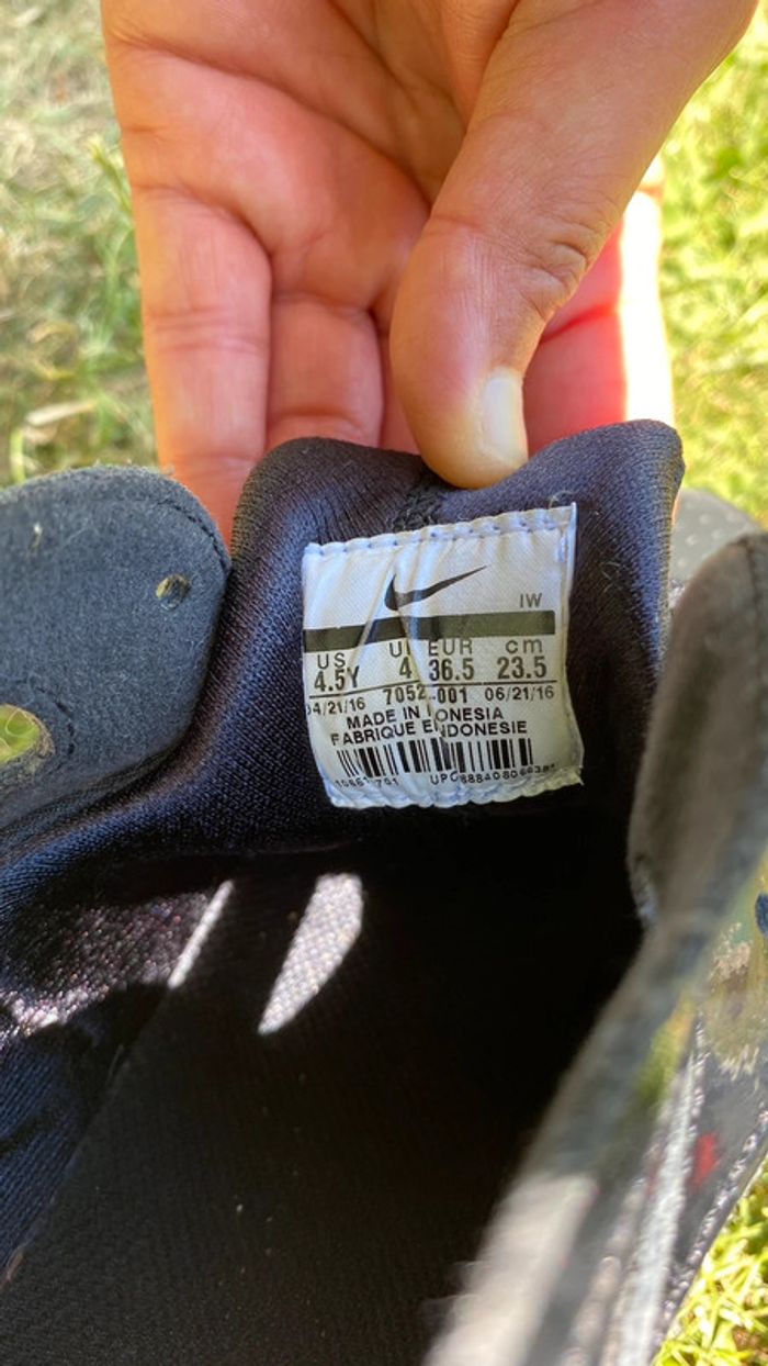 Baskets Nike Huarache  Montantes pointure 36,5 - photo numéro 10