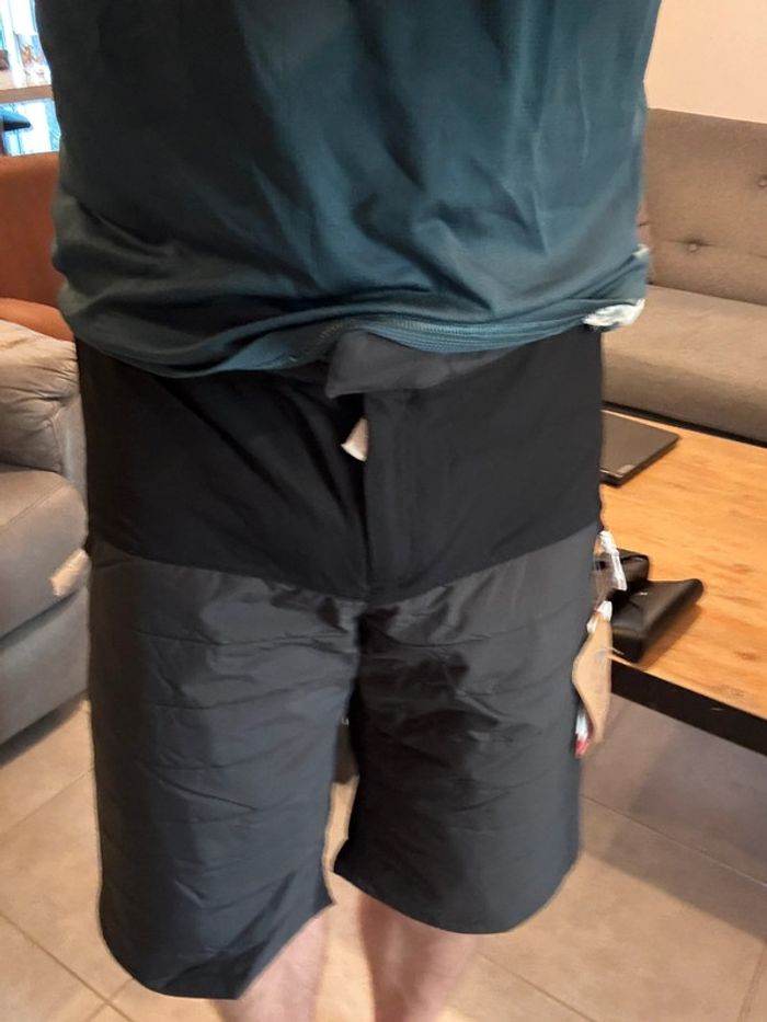 Short Alpinestars deperlant en primalof NEUF taille M (32US) - photo numéro 3