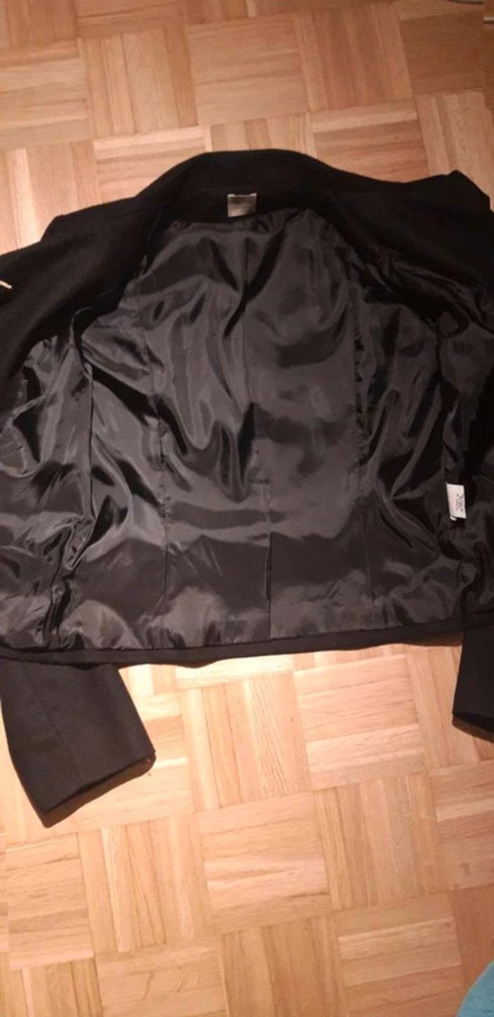 Veste noire tres chaude en laine T38 - photo numéro 5