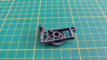 Suspension arrière gauche miniature Bburago Burago Ferrari 250 Testa Rossa 1957 1/18 1/18e #C19