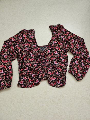 Blouse chemisier court manches longues neuf