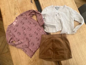 Ensemble 3 ans 2 - 3 ans Primark Zara jupe t-shirt gilet