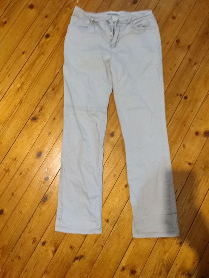 Pantalon gris clair - photo numéro 2