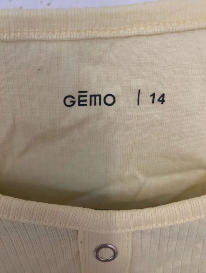 Top  Jaune - photo numéro 2