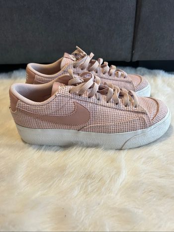 Nike W Blazer Low Plateform Ess