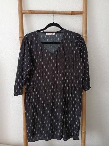 Jolie robe noire avec motifs Cerise Blue taille S/M