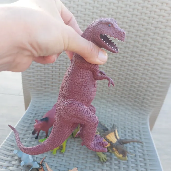 Lot 8 dinosaures et 2 chevaux - photo numéro 7