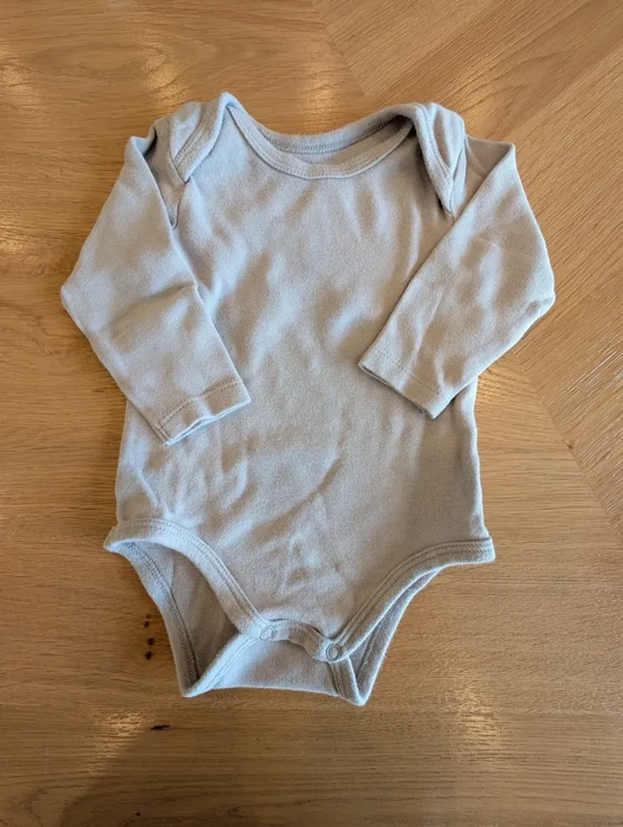Lot de 3 bodies - Taille : 6 mois - photo numéro 6
