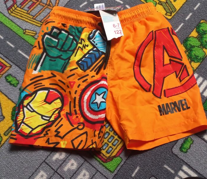 Short de bain Marvel 7 ans