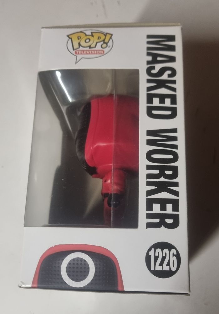 Funko Pop Squid Game 1226 Masked Worker figurine neuve en boîte - photo numéro 2