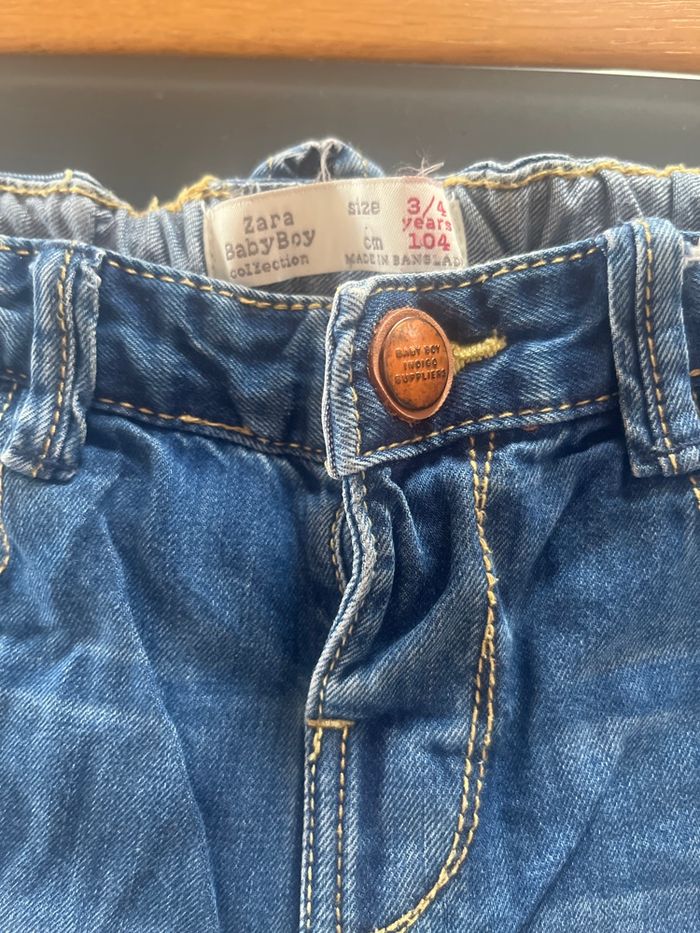 Jean garçon Zara avec plein de détails sympa - photo numéro 2