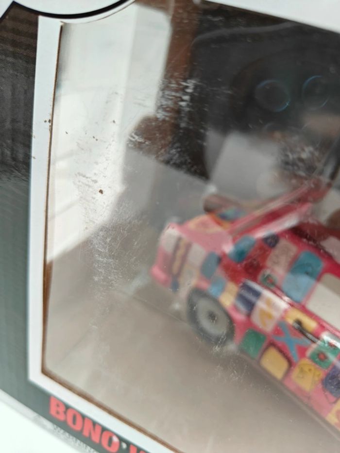 Pop 293 Bono with achtung baby car - photo numéro 7