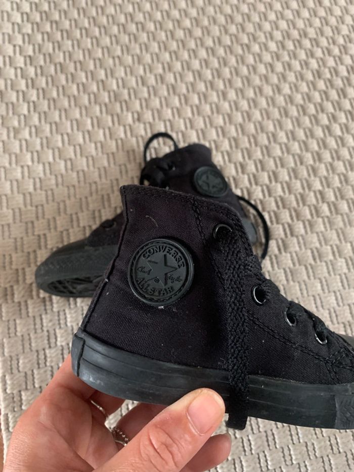 Baskets Converse Noir All Star en pointure 22 - photo numéro 3