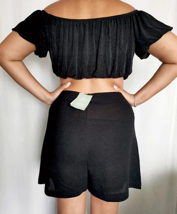 Jolie Top épaules dénudées noir en Taille M