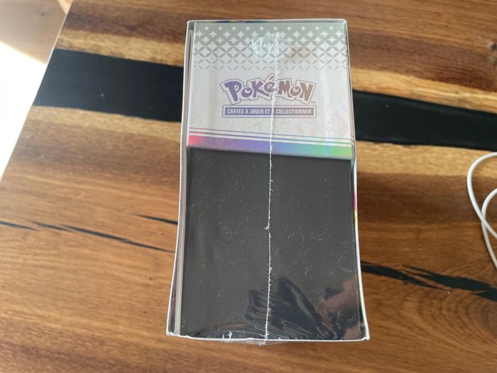 Pokémon - Coffret Dresseur d'Élite (ETB) EV08.5 Évolutions Prismatiques FR 8.5 - photo numéro 3