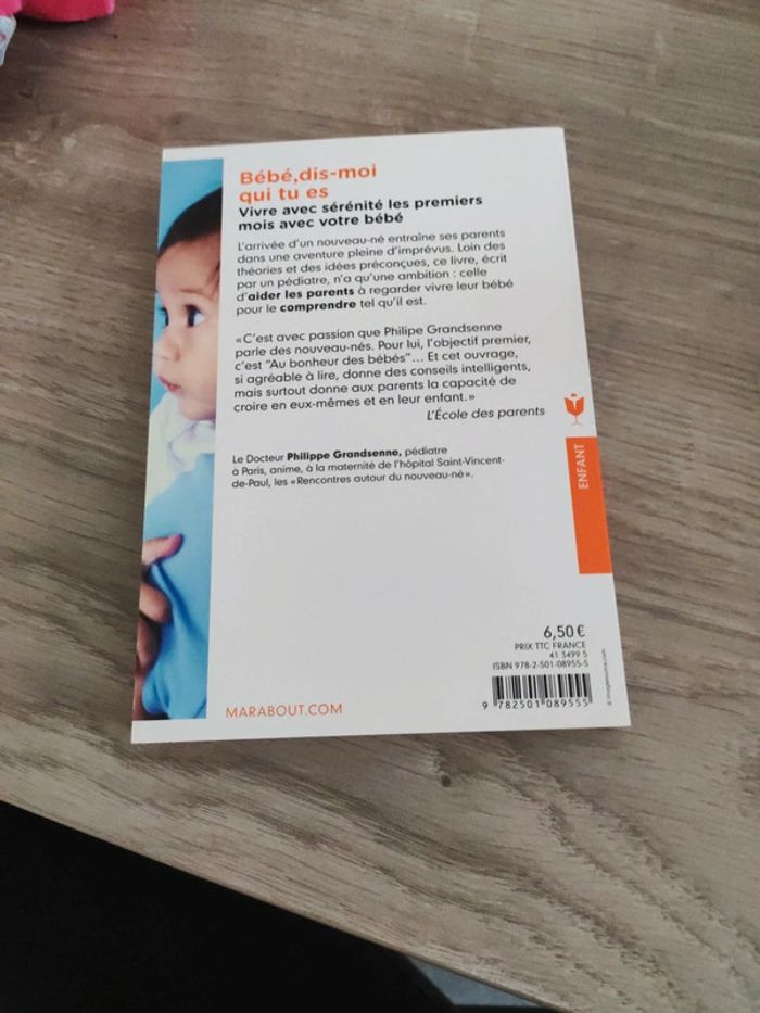Livre "bébé dis-moi qui tu es" - photo numéro 2