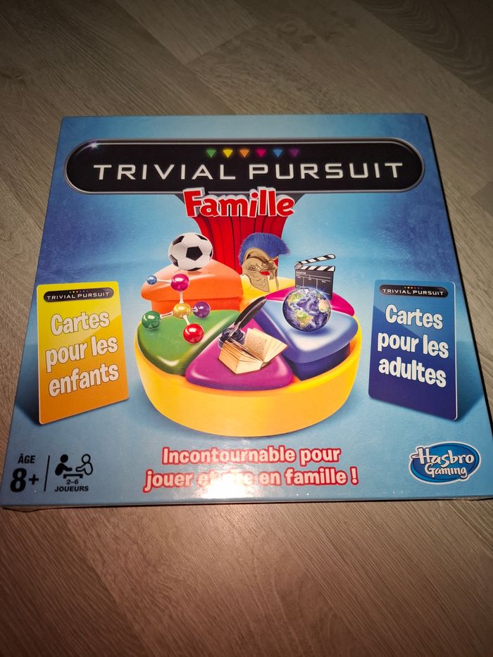Trivial poursuit famille - photo numéro 1