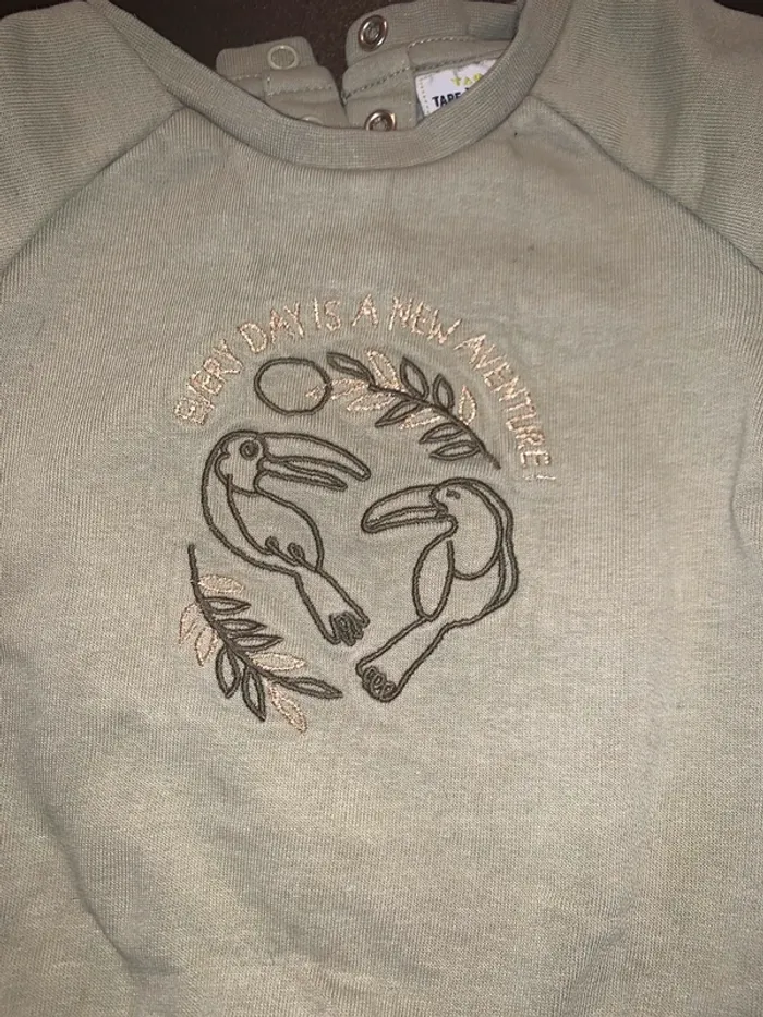 Pull tape à l’œi taille 18 mois - photo numéro 2