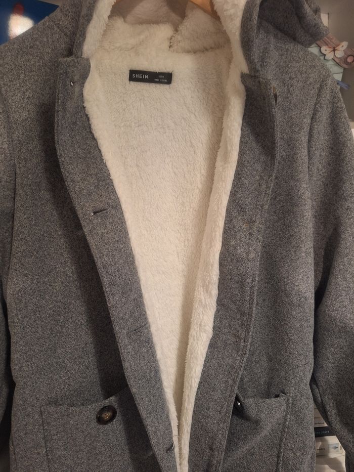 Manteau court avec capuche - photo numéro 3