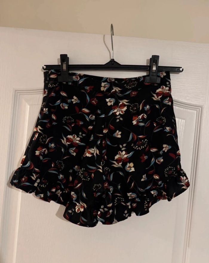 Short neuf - photo numéro 3
