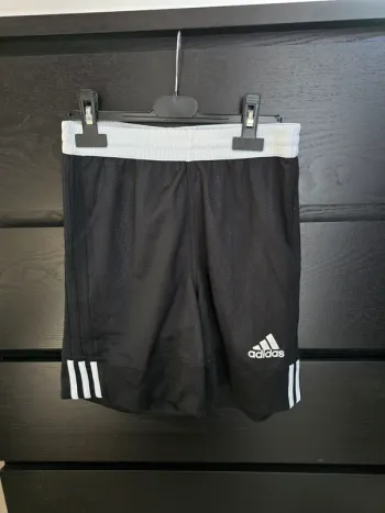 short noire et blanc Adidas