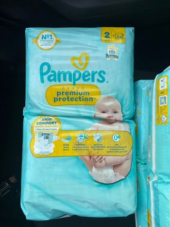 Couche pampers prenium  2 ( 3 paquet )