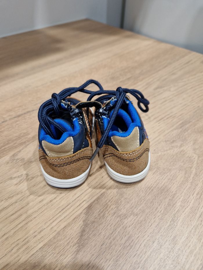 Chaussures 19 - photo numéro 5