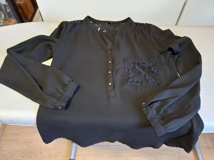 Belle blouse femme Pimkie 38 dos dentelle noire excellent état - photo numéro 4