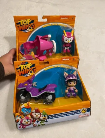 Top wing figurine penny Aqua Betty s bats dirt bike
