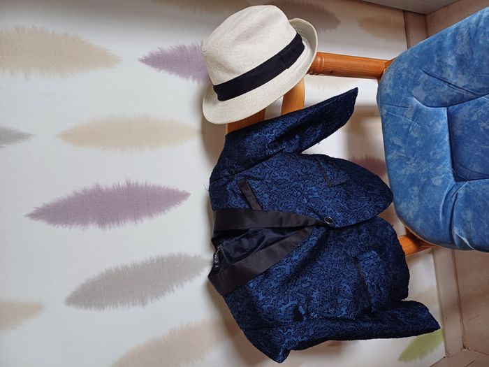 veste et chapeau de paille Garçons Taille 3 ans - photo numéro 2