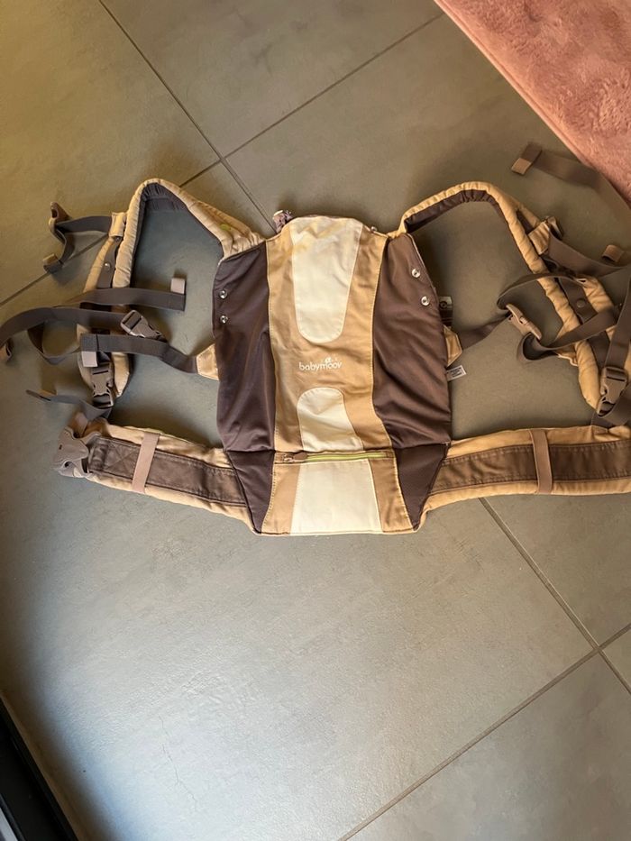 Porte bébé babymoov
