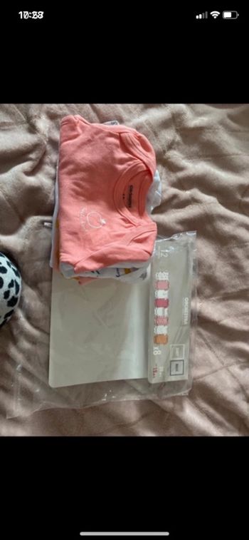 Lot de 8 bodies manche courte 12 mois