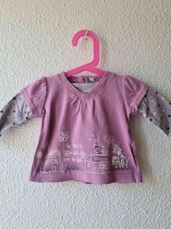 tee-shirt violet et gris