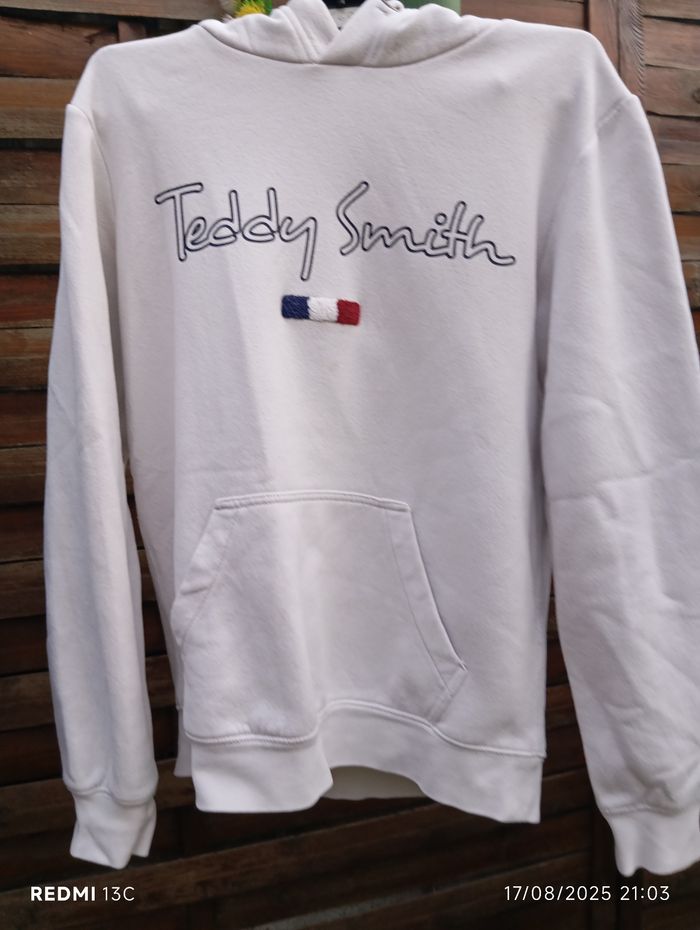 Pull à capuche