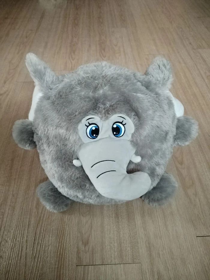 Peluche éléphant boule 32cm