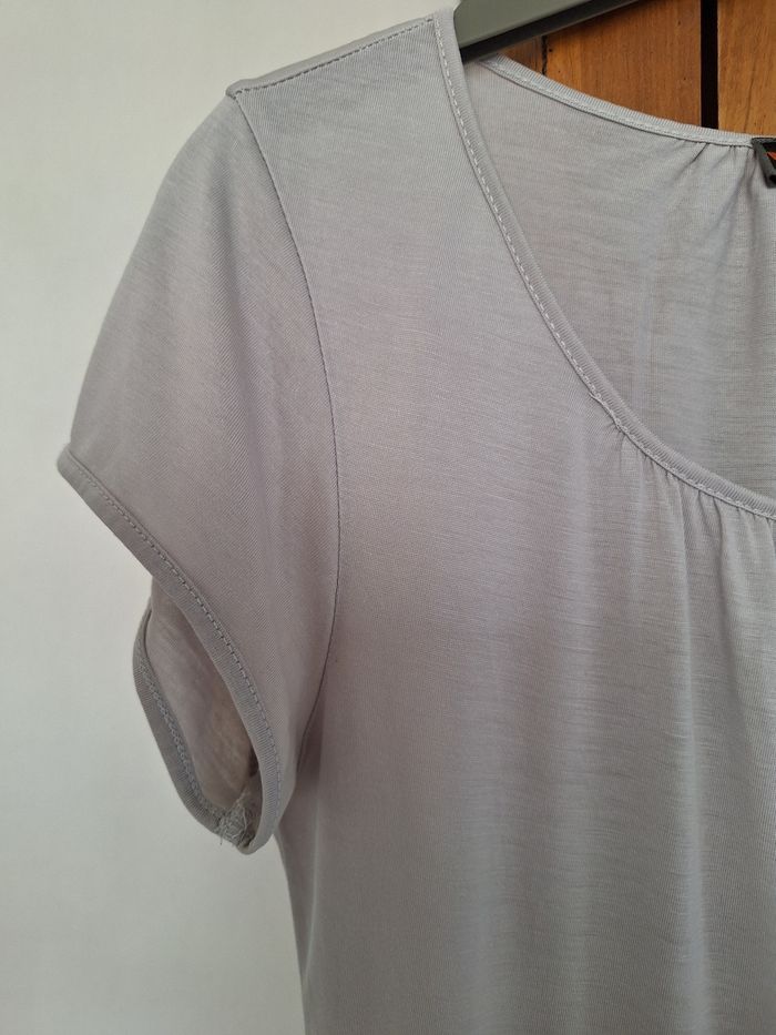 Tee shirt "fleurs" de Cop. Copine - T38 - photo numéro 4