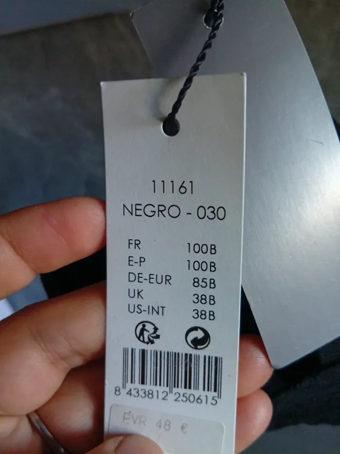 Soutien gorge Taille 100B - photo numéro 5