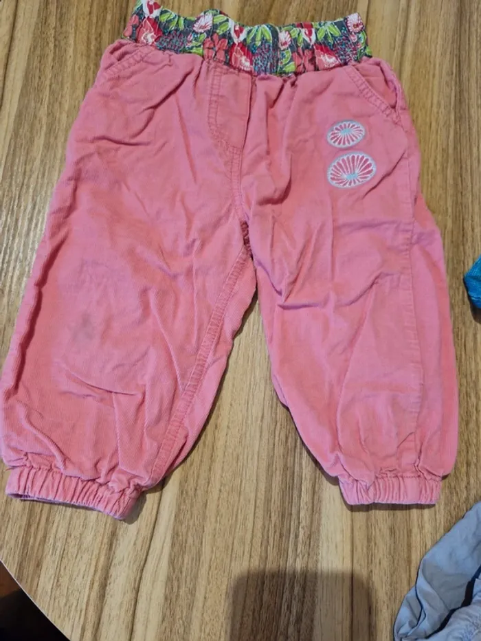 Lot 4 pantalons 18 mois - photo numéro 12